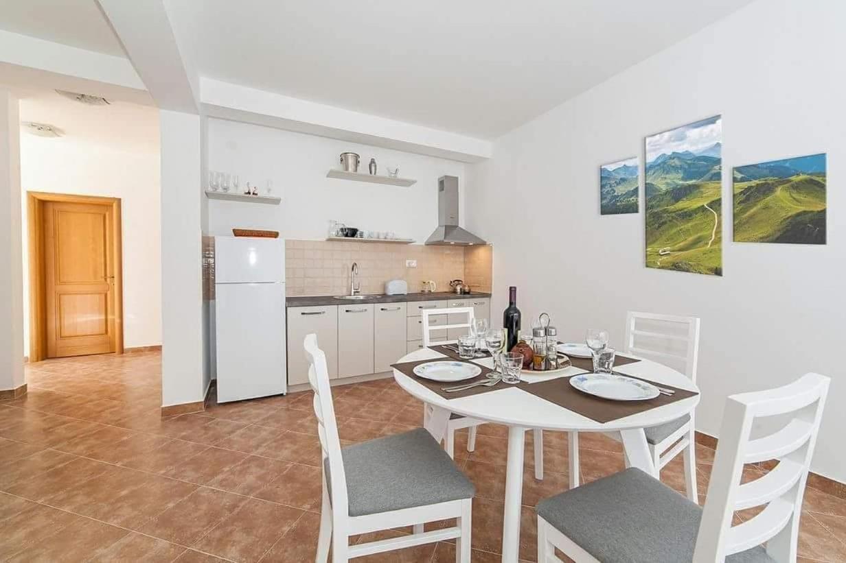 Villa Angel Kamenari Kültér fotó